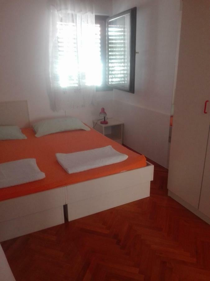 יאדריה Apartmani Erceg מראה חיצוני תמונה